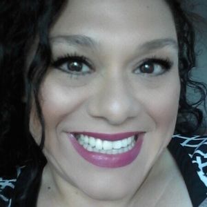 Meet your Posher, Helen